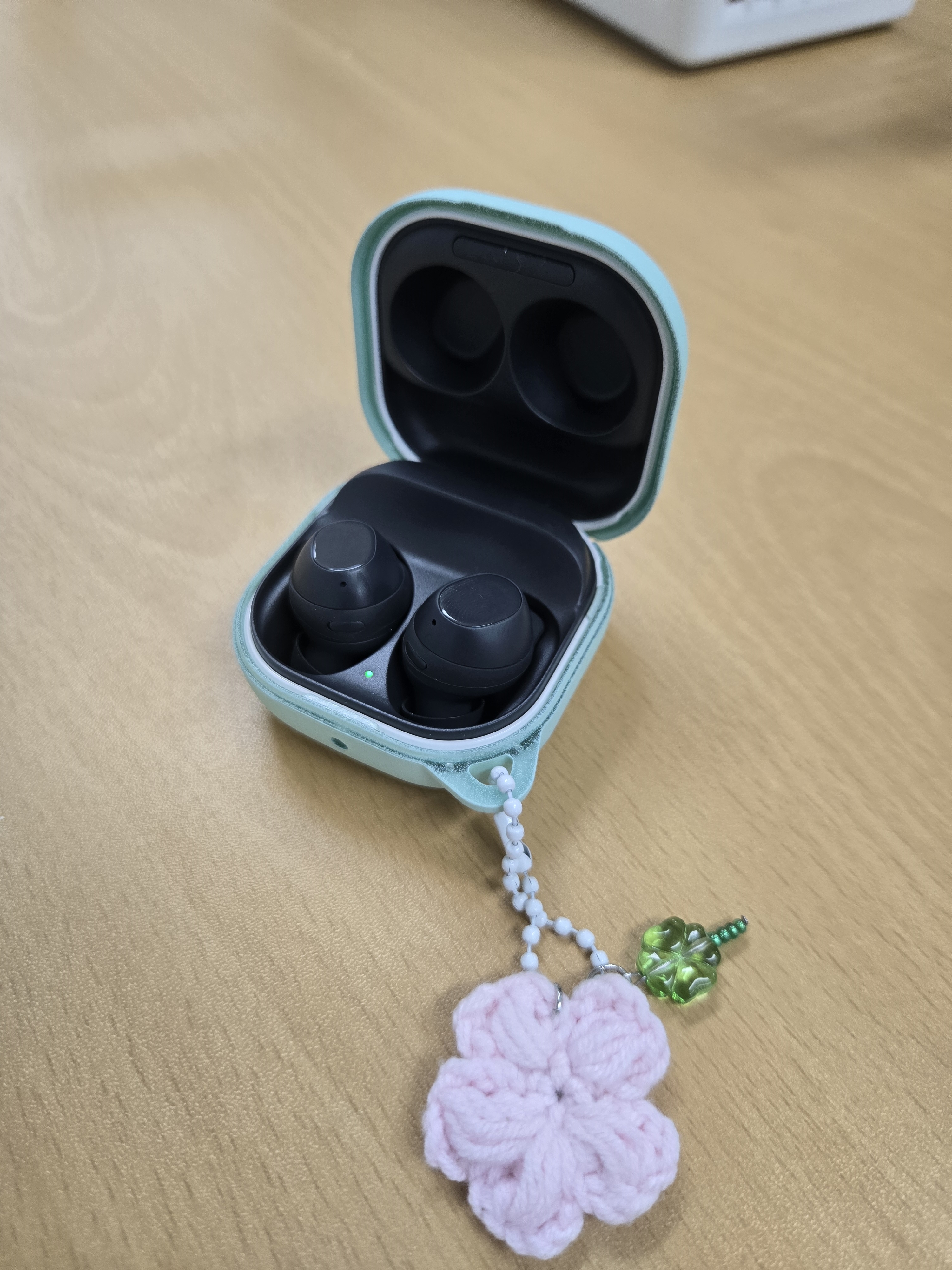 삼성 갤럭시 버즈 FE 노이즈 캔슬링 무선 이어폰 블랙 SM-R400NZAAKOO